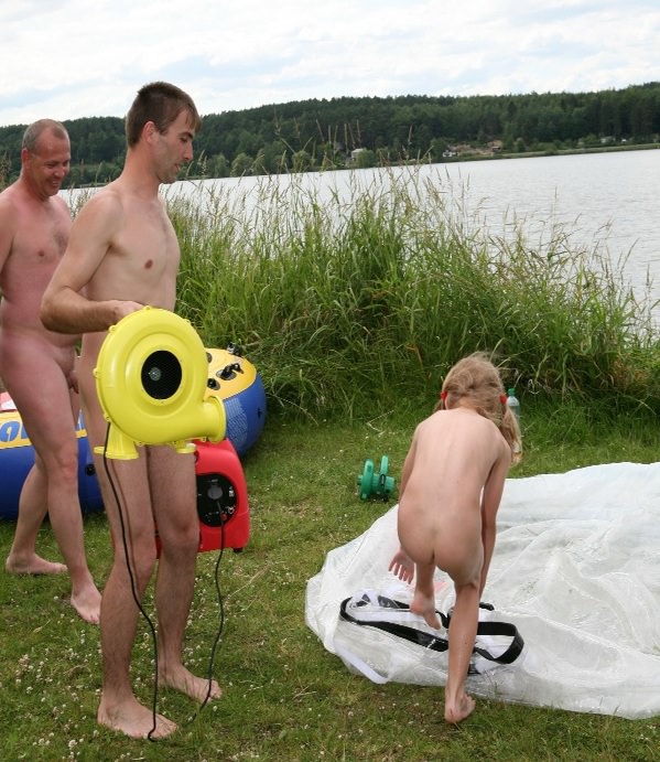 FKK Club - Photo of families of naturist on the lake FKK Club - Photo of families of naturist on the lake