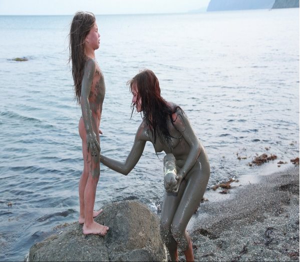 Occupation by a nudism for the sake of health Occupation by a nudism for the sake of health