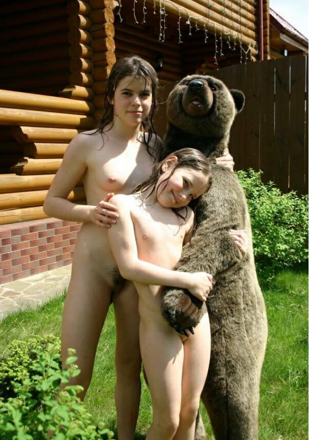 Family nudism of a photo at a dacha Family nudism of a photo at a dacha